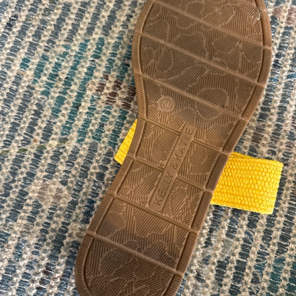 Kelly & Katie Yellow Sandals - Picture 5 of 5